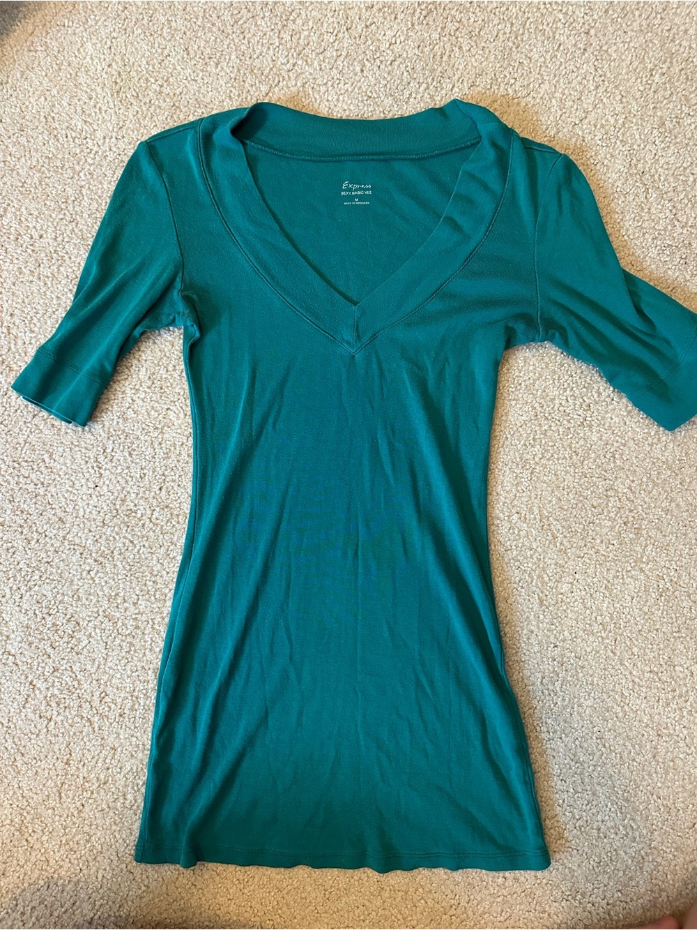 Express Sexy Basic Vee Teal Green V-Neck Short Sleeve Shirt Size Medium